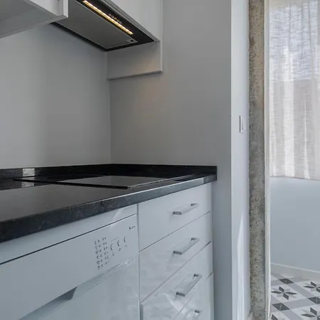 Graceful 2bdr Duplex By Lovelystay Apartment