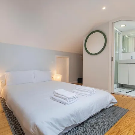 Graceful 2bdr Duplex By Lovelystay * Lisbona