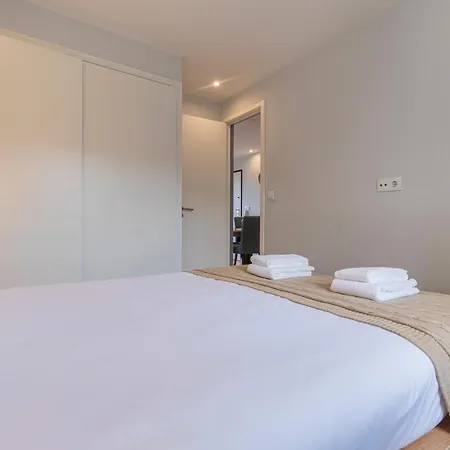 Graceful 2bdr Duplex By Lovelystay Apartment *