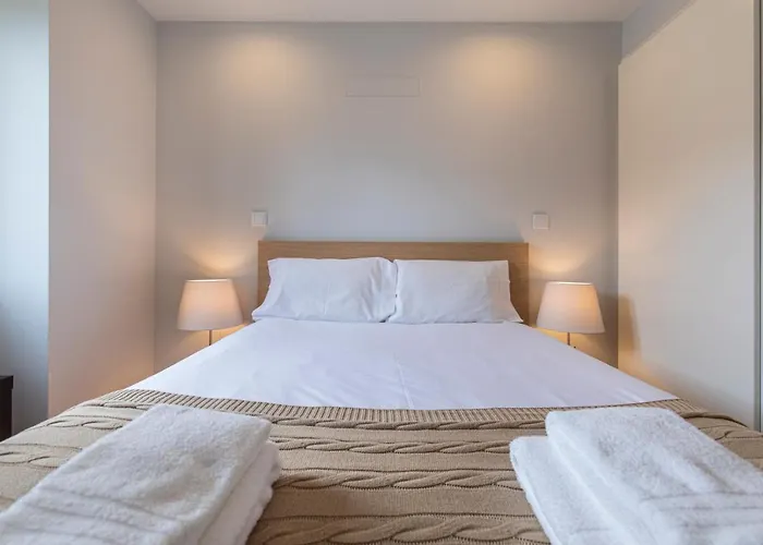 Apartment Graceful 2bdr Duplex By Lovelystay